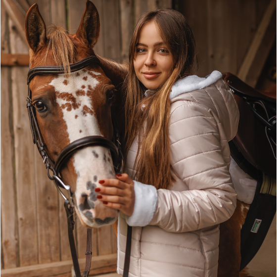 Jezdecká zimní bunda béžová - produktová fotografie, jezdecké vesty a bundy HORSE Spirit